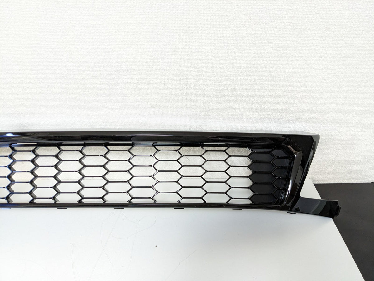 Toyota Genuine AURIS NRE185,NZE18#,ZRE186,ZWE186 Grill Sub Assy OEM 53102-12100