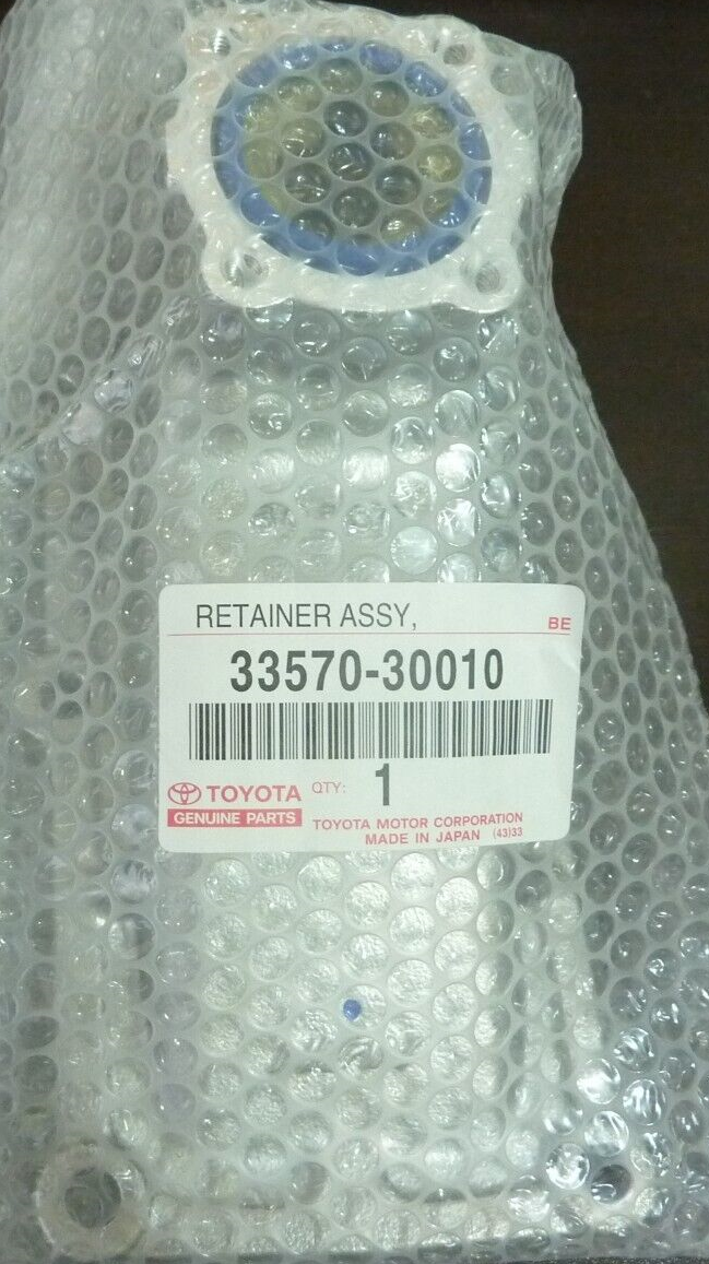 33570-30010 TOYOTA Genuine SUPRA CELICA Floor Control Shift Lever Retainer OEM