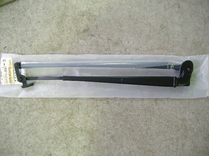 85211-52391 Toyota Genuine OEM Arm, front wiper YARIS NCP13# 2011/08-  For RHD