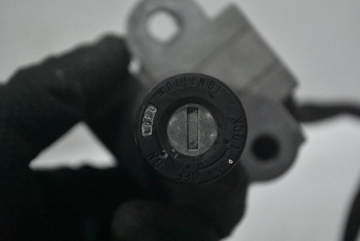 Honda X4 SC38 1997–2003 Main Ignition Key Set Fuel Tank Cap Seat Lock OEM
