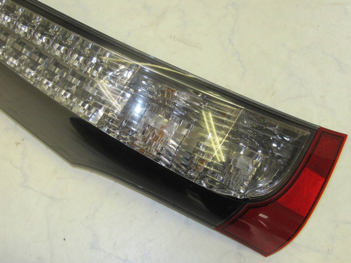 Mitsubishi Grandis NA4W 2003-2012 Left Tail Light Lamp KOITO 220-87641 OEM JDM