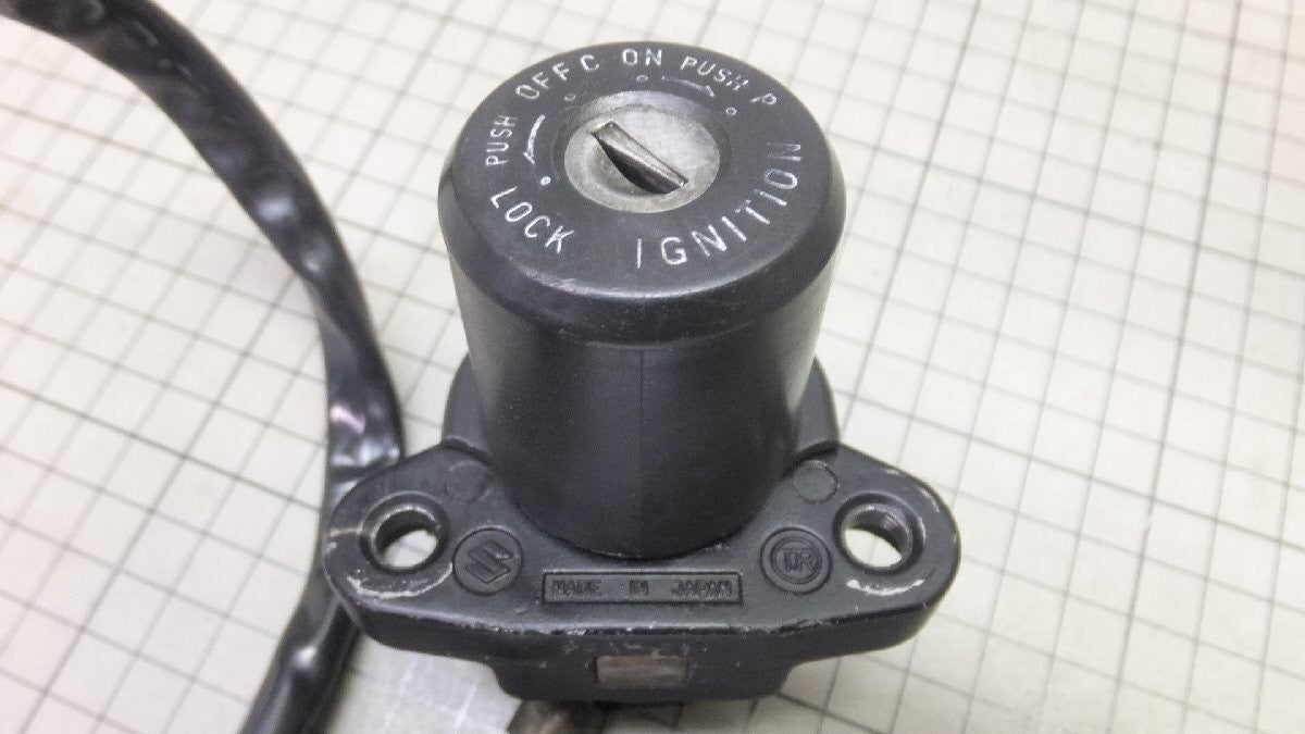 Suzuki RG400 Gamma 1985-1986 Ignition Switch Lock Key Set Genuine OEM