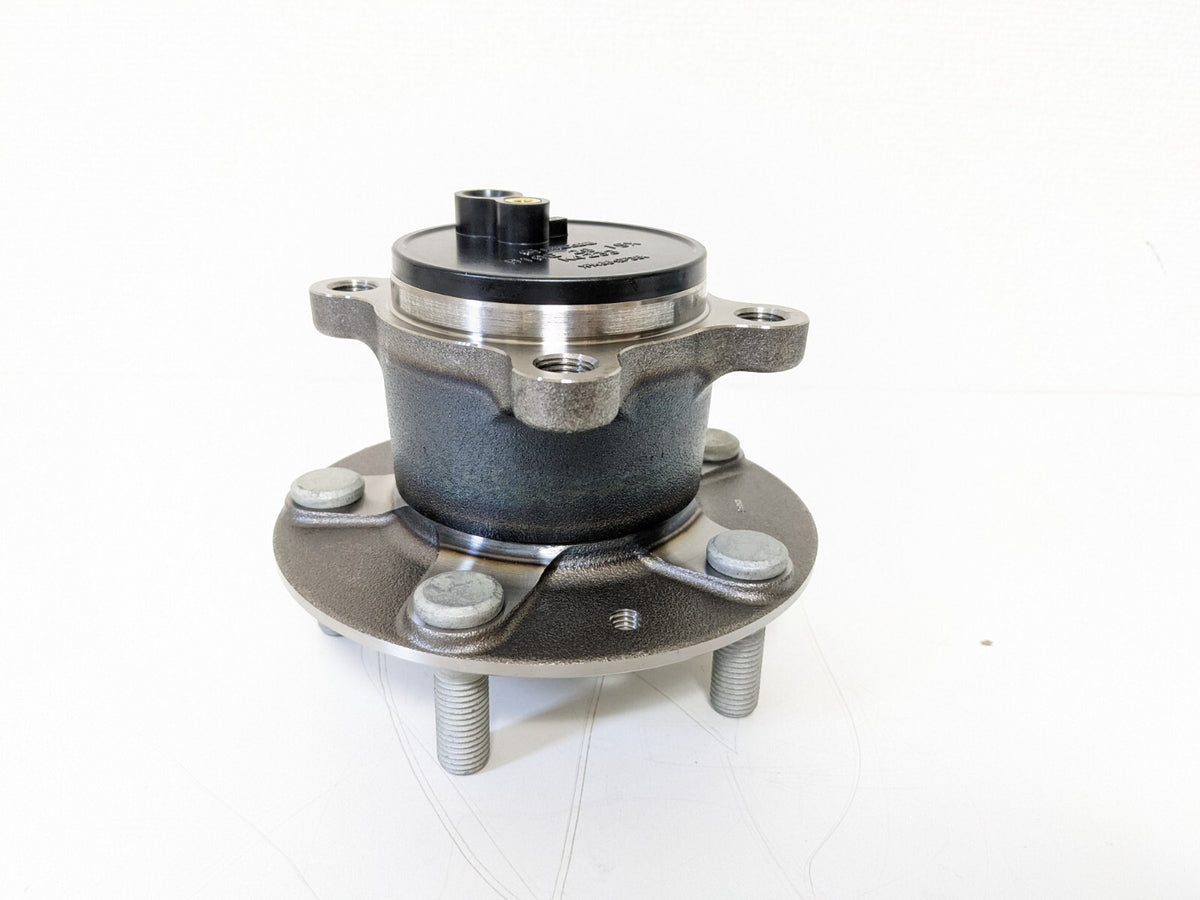 D10E-26-15X MAZDA Genuine Wheel Bearing & Hub Kits CX-3 OEM Japan NEW