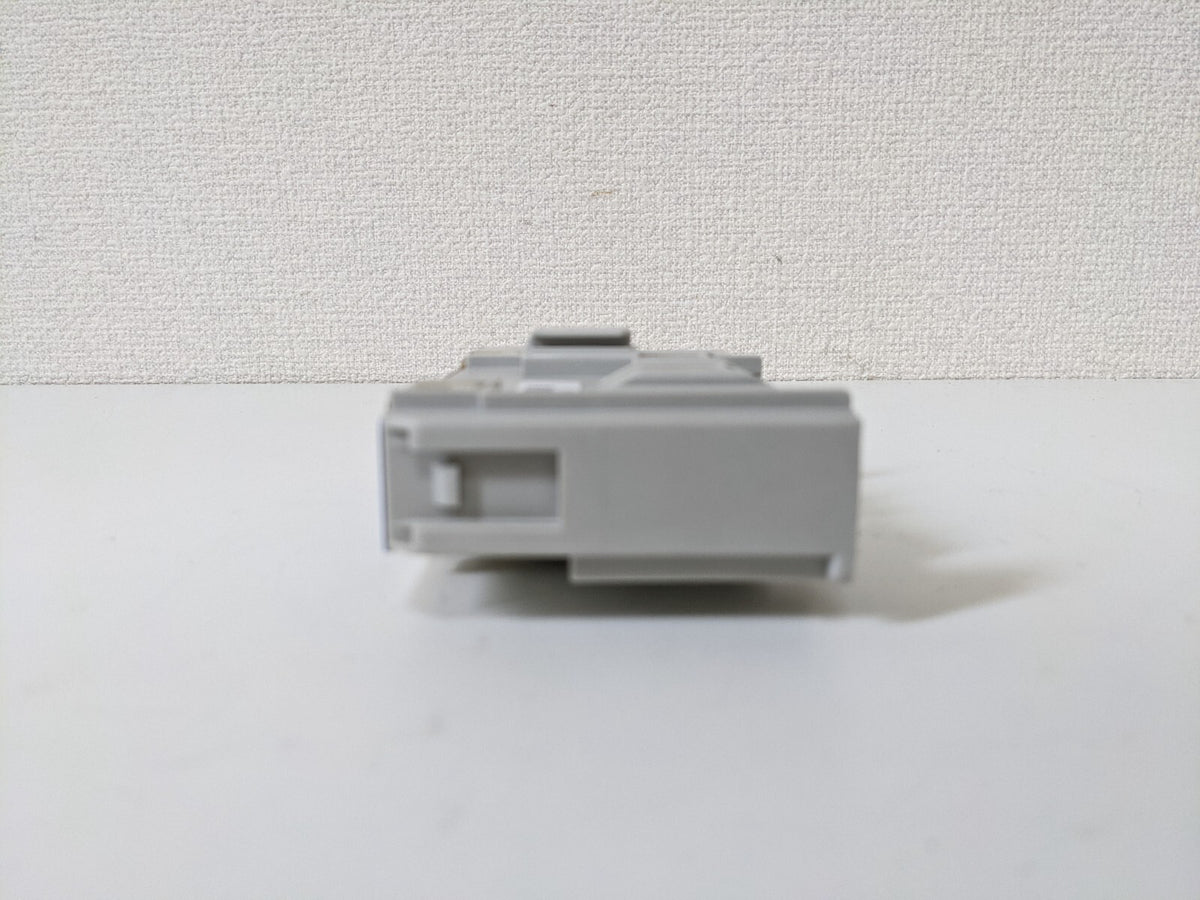 82620-47050 GENUINE TOYOTA 04-09 PRIUS FUSE FUSIBLE LINK BOX OEM NEW