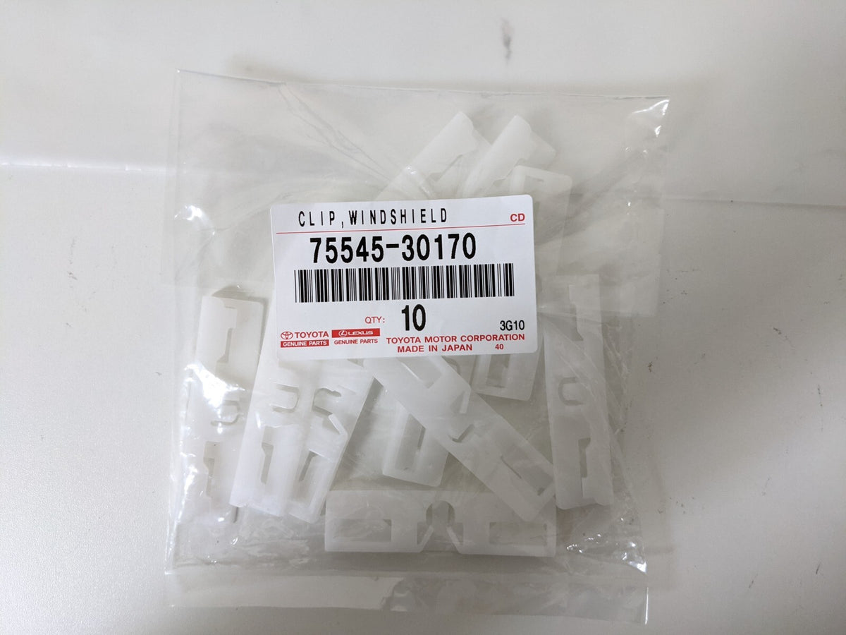 75552-53041 Genuine Lexus IS350 IS200T Front Windshield Moulding & Clips RH & LH