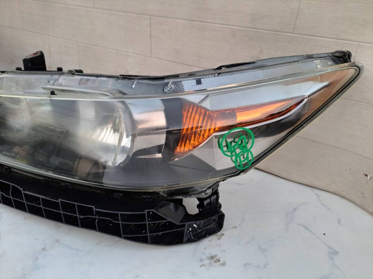 Honda Stream RN6 RN7 RN8 RN9 Early Model Headlight Xenon HID KOITO 100-22652 OEM