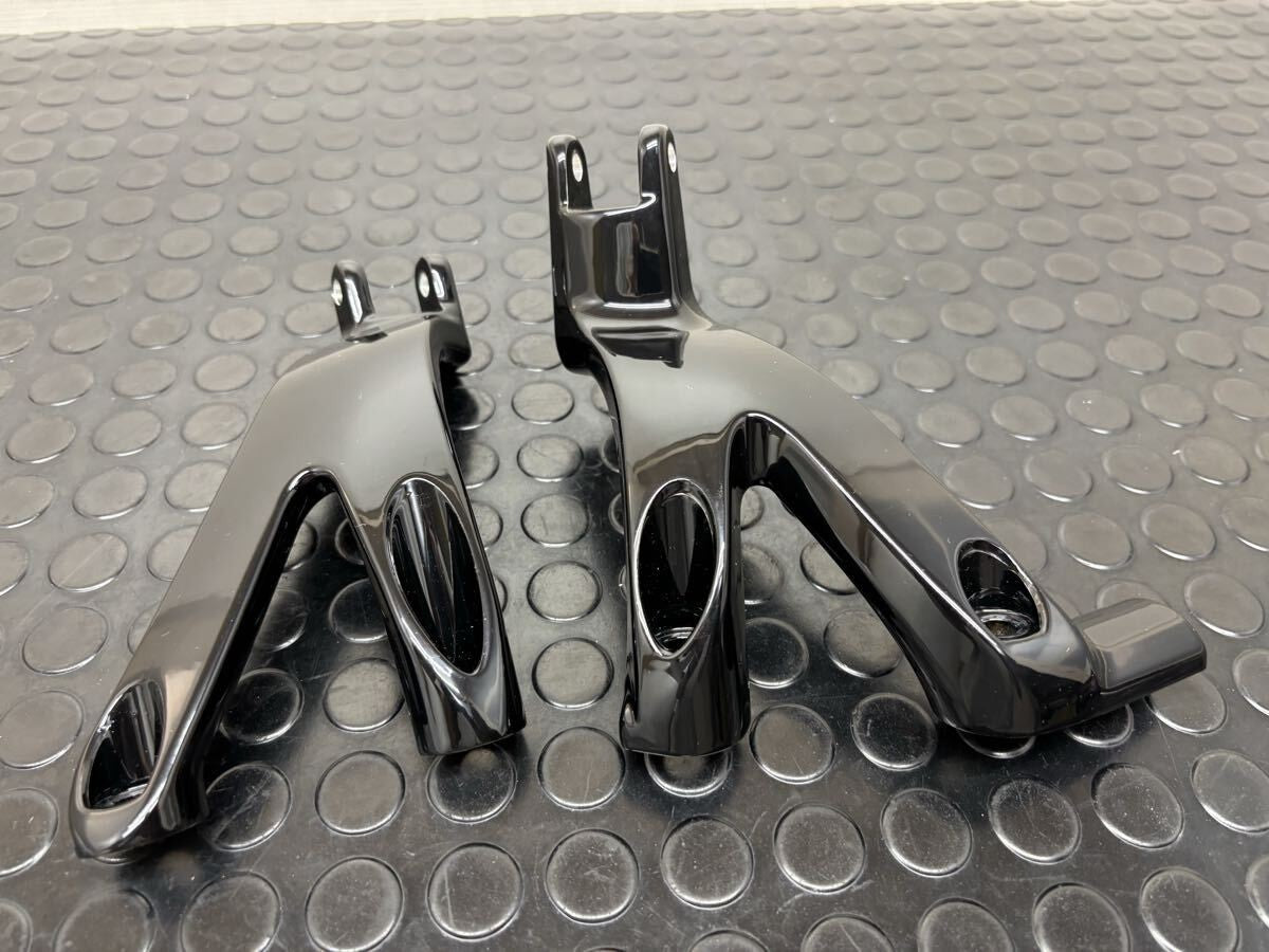 Harley-Davidson FLSB Sport Glide 2018-2024 Footpeg Mount Bracket Genuine OEM
