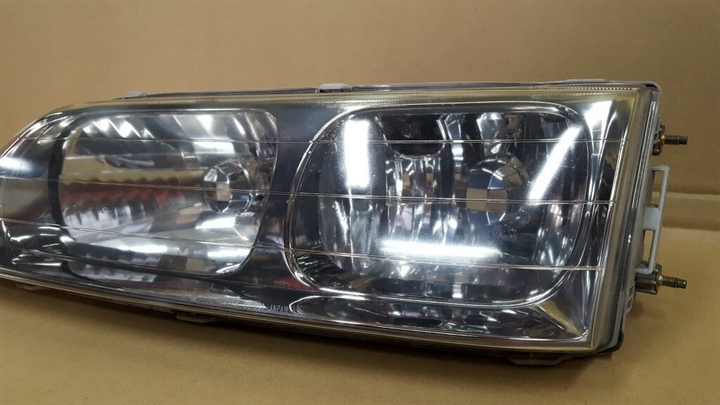 Toyota GX100 Mark II Left Headlight Lamp