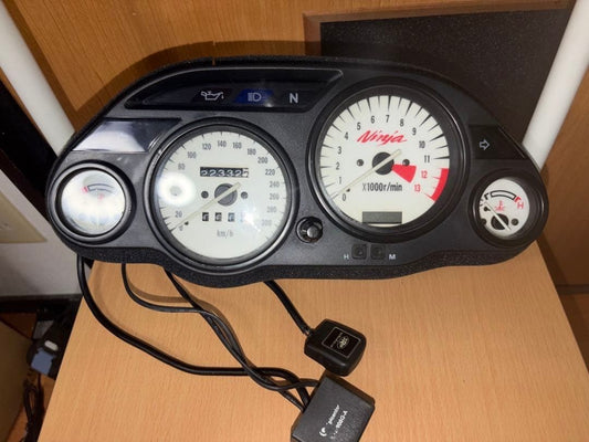 Kawasaki Ninja ZX-11 ZZR1100 D7 Speedometer Instrument Gauge Cluster OEM Genuine