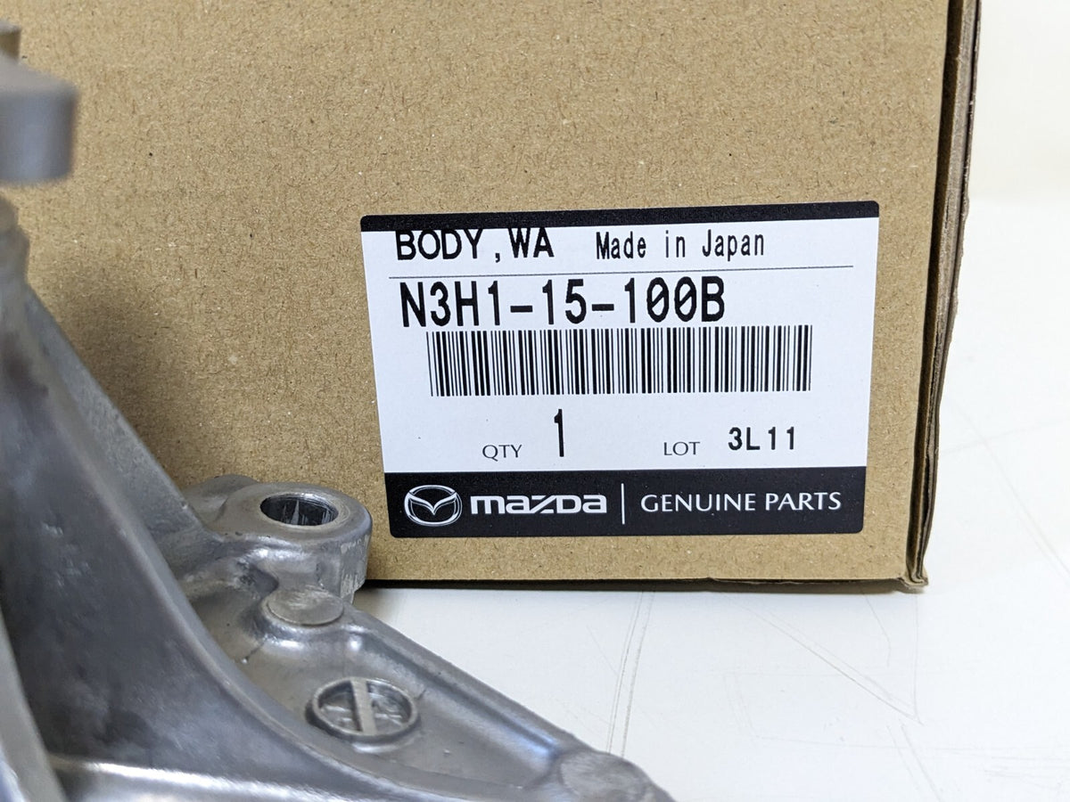 N3H1-15-100B OEM MAZDA N3H115100B PUMP, WATER