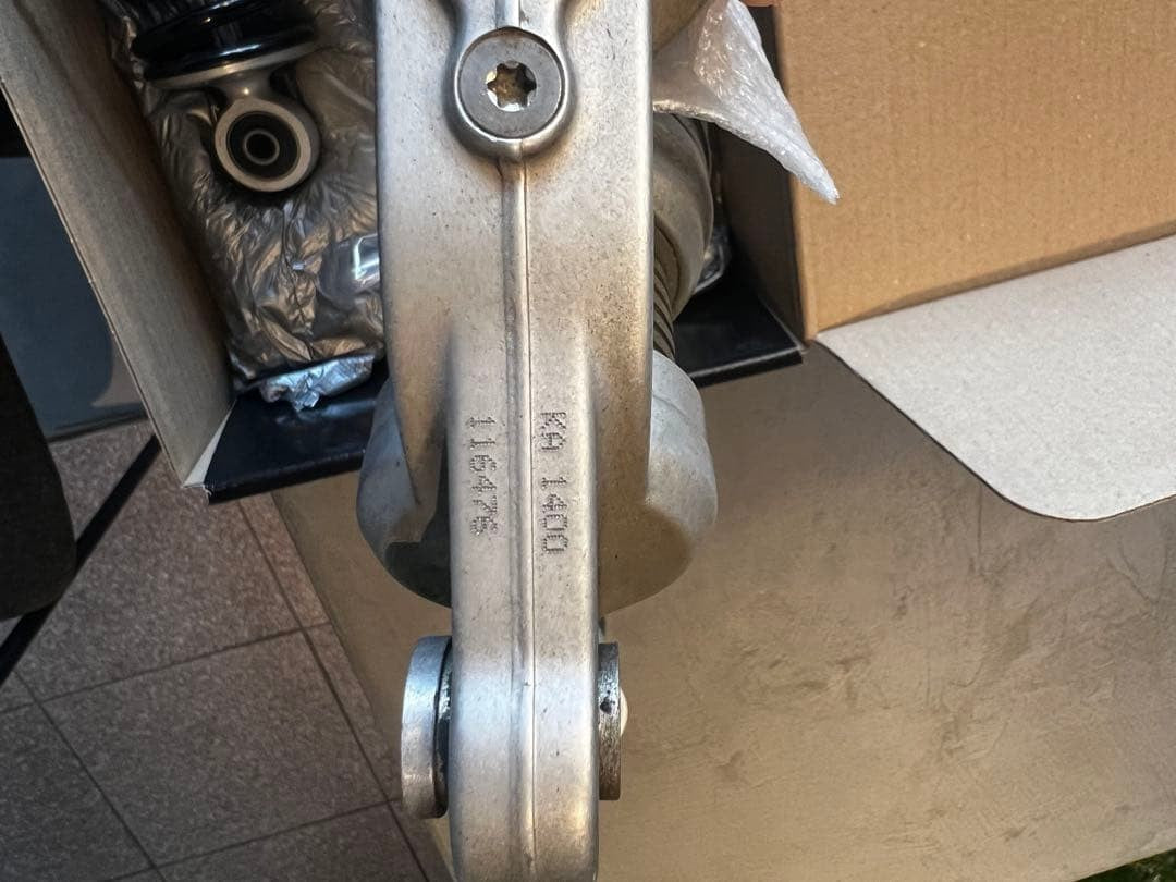 Ohlins KA140 Rear Shock Absorber for Kawasaki Z1000R