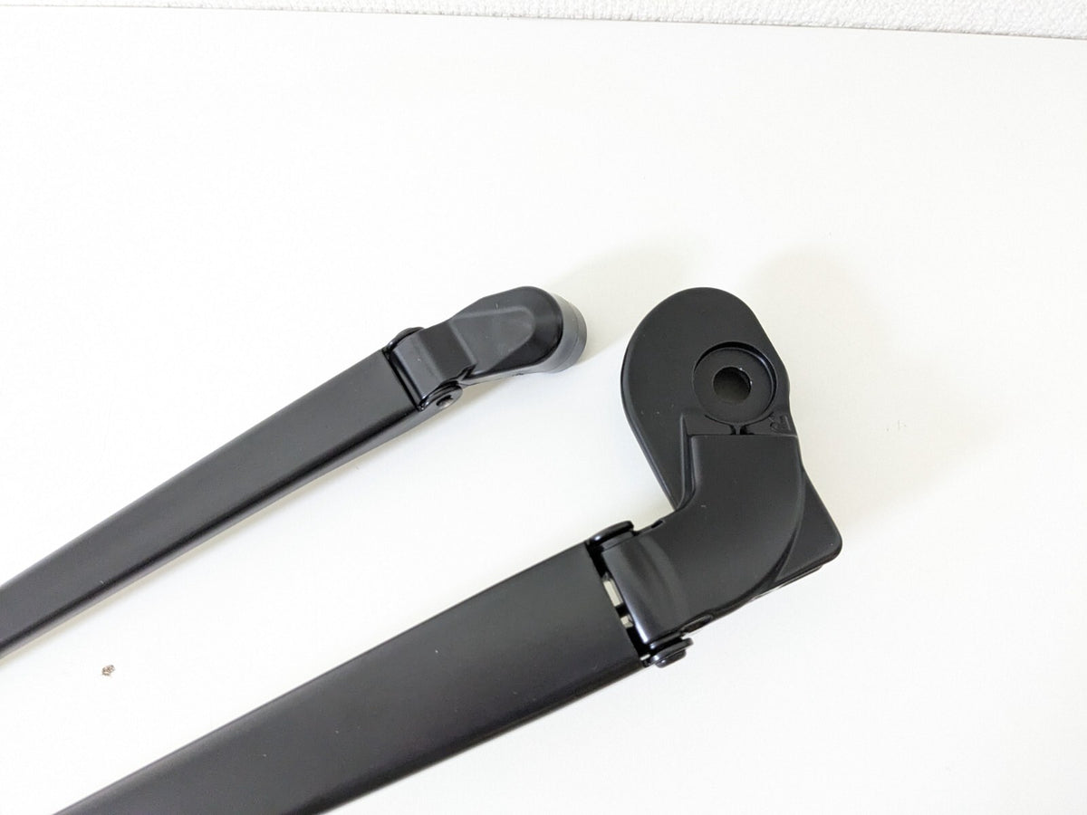 85211-52391 Toyota Genuine OEM Arm, front wiper YARIS NCP13# 2011/08-  For RHD