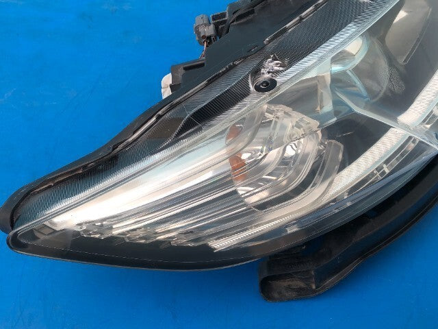 Honda ZF1/CRZ CR-Z Right HID Headlight KOITO 100-22010 33101-SZT-J12