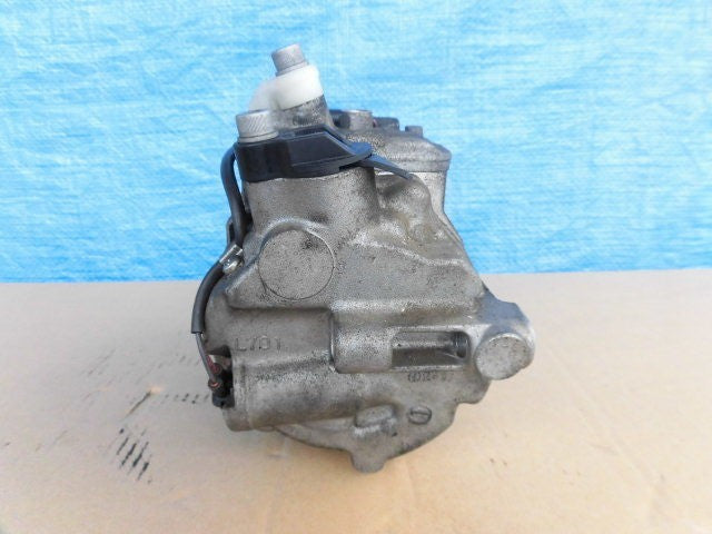 Mercedes-Benz 2007-2011 W211 E63 AMG W219 CLS63 AMG A/C Compressor A0022300711