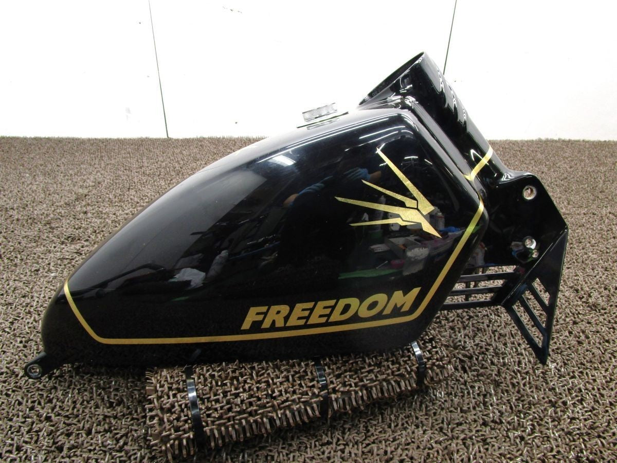 Harley-Davidson FXDL1450 Dyna Low Rider 2005 Fuel Tank
