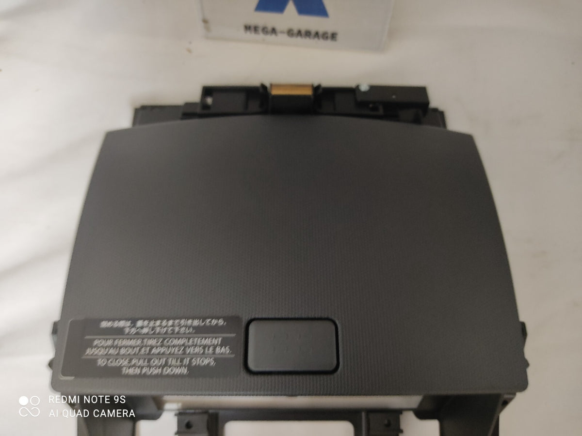 NISSAN Genuine 350Z 2003-2004 Center Dash Navigation Compartment Lid 68250-CD01A