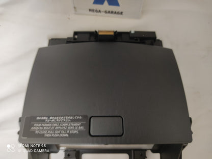NISSAN Genuine 350Z 2003-2004 Center Dash Navigation Compartment Lid 68250-CD01A
