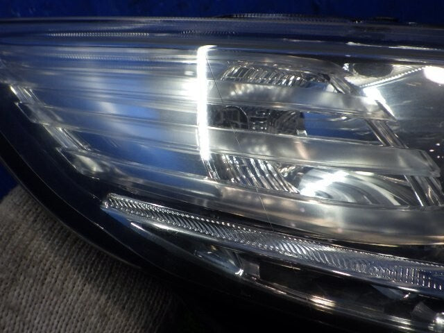 Genuine Honda F1 CR-Z CRZ Early Model ZF2 Right Headlight KOITO 100-22010
