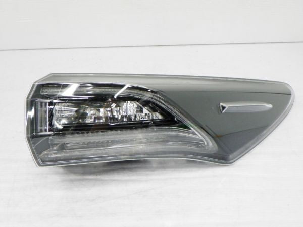 Toyota Harrier 60 Series Early Model Right Outer Tail Light Lamp Genuine OEM JDM