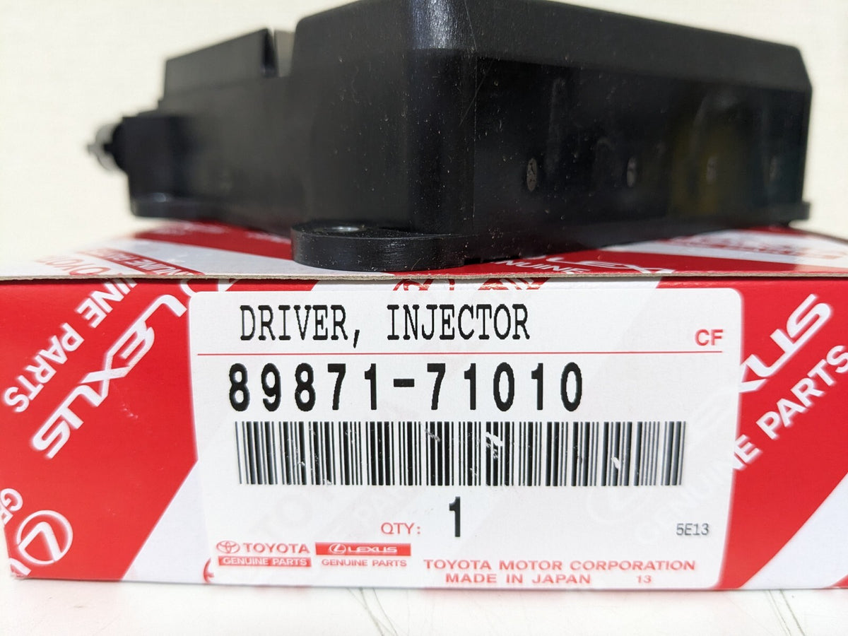 Toyota Lexus Genuine Land Cruiser Hiace LX DRIVER INJECTOR OEM 89871-71010