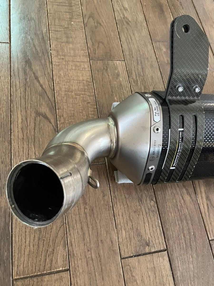 AKRAPOVIC Slip-On Muffler Carbon for Kawasaki Ninja 1000sx