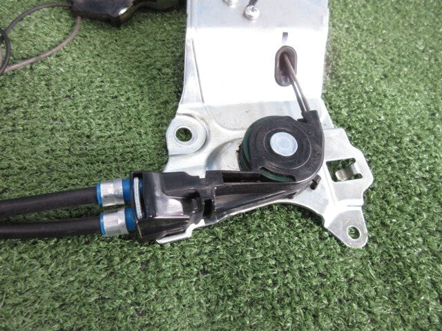 Toyota Spade Sienta Porte Left Side Sliding Door Motor 426605-10200 Genuine OEM