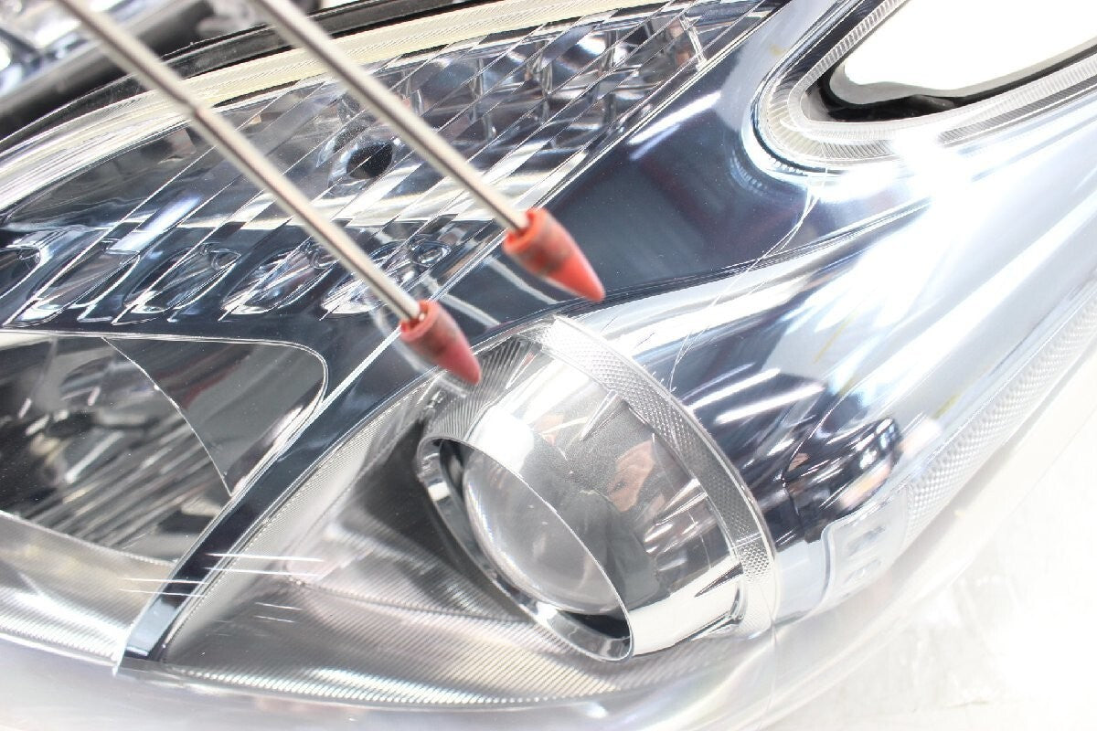 Toyota Prius ZVW30 Early Model Headlight Halogen Koito 47-29