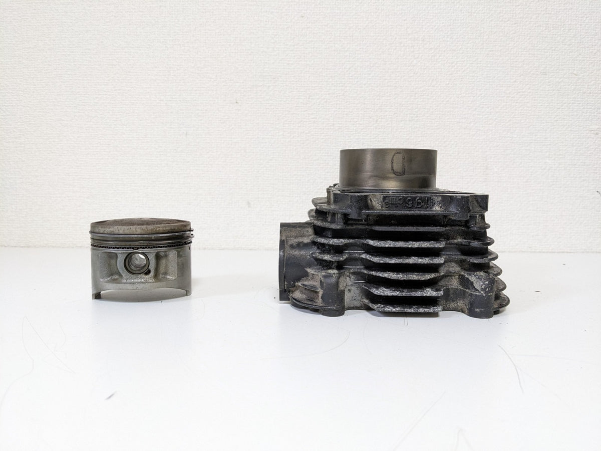 Yamaha Trailway TW200 1987-1998 Cylinder Head w/ Camshaft Rocker Arms OEM