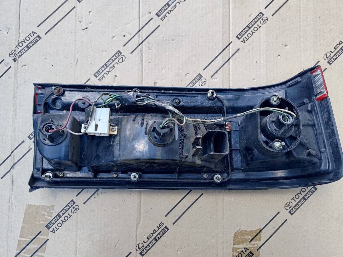 Toyota AE86 Sprinter Trueno 1985-1987 Left Tail Light Lamp Genuine OEM JDM