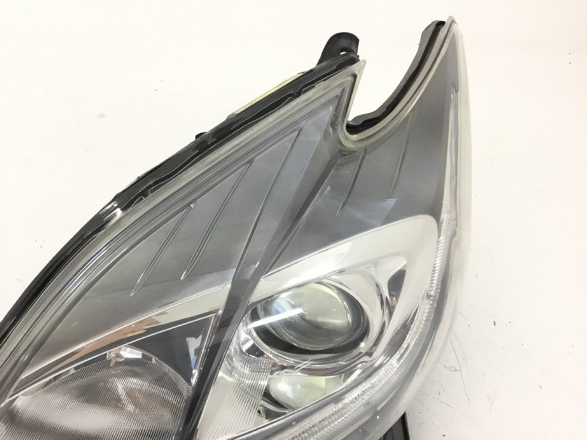 Toyota Prius ZVW30 Late Model Genuine Leftt HID Headlight KOITO 47-52