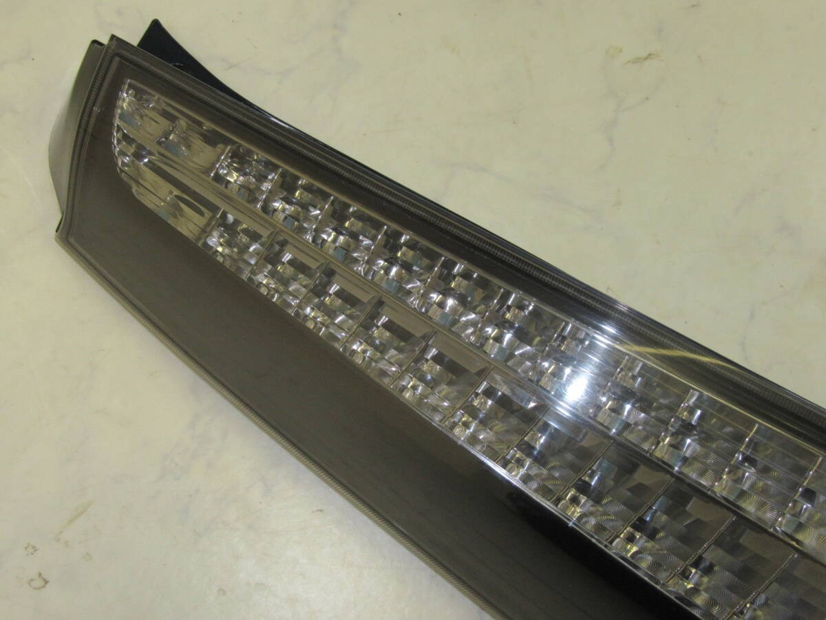 Mitsubishi Grandis NA4W 2003-2012 Left Tail Light Lamp KOITO 220-87641 OEM JDM