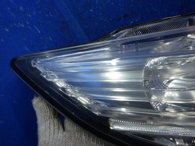 Genuine Honda F1 CR-Z CRZ Early Model ZF2 Right Headlight KOITO 100-22010