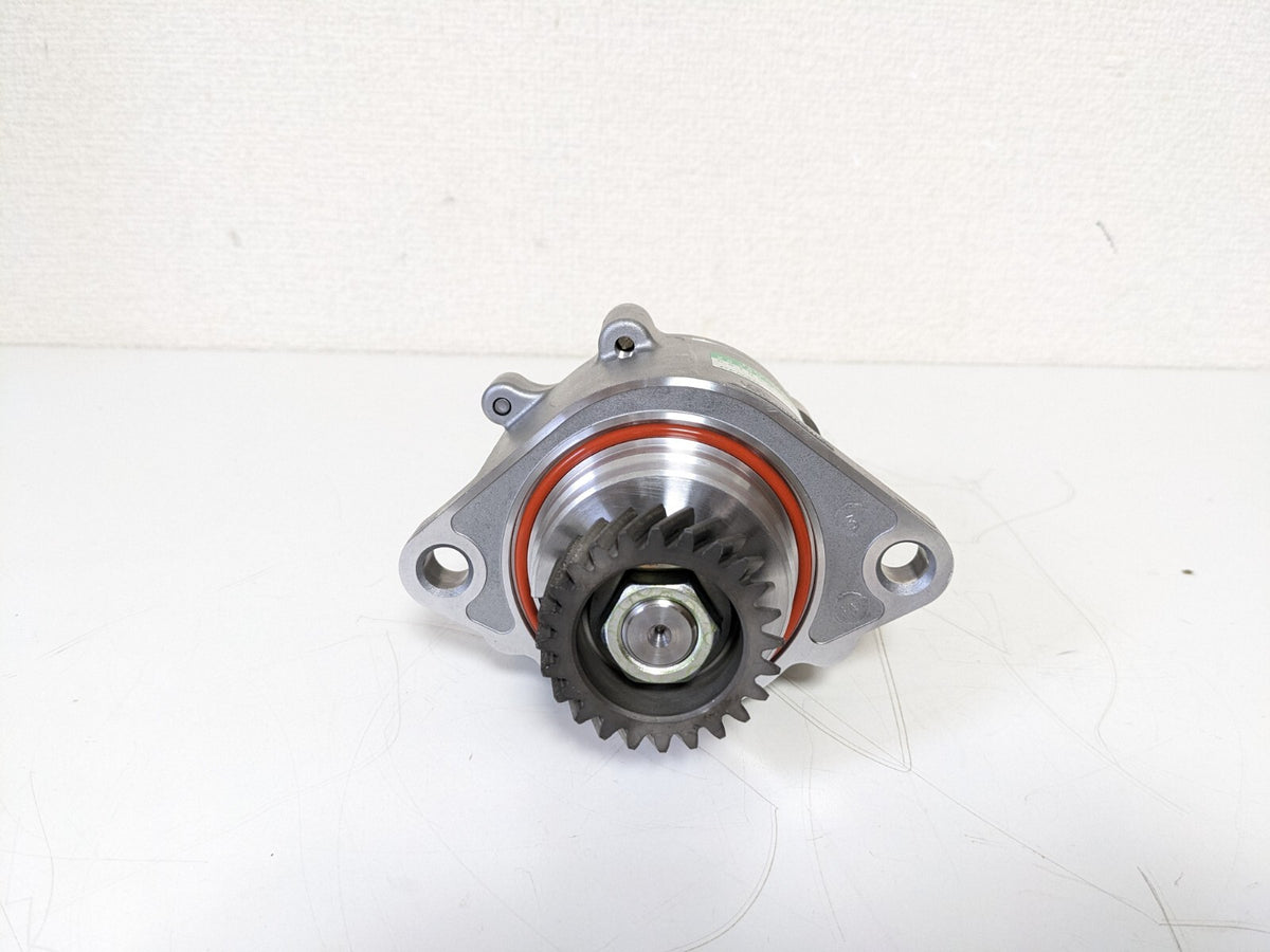 Toyota Lexus Genuine OEM LAND CRUISER / Prado Vacuum Pump ASSY 29300-17010