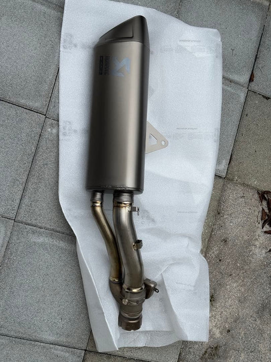 Akrapovic Slip-On Exhaust Muffler for Honda OEM CBR1000RR-R Fireblade