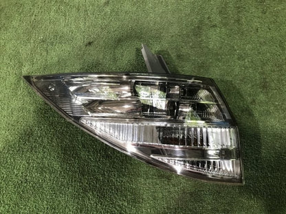 Toyota Estima Previa Tarago ACR50 GSR50 AHR20W Left Tail Light 2006-2008 OEM JDM