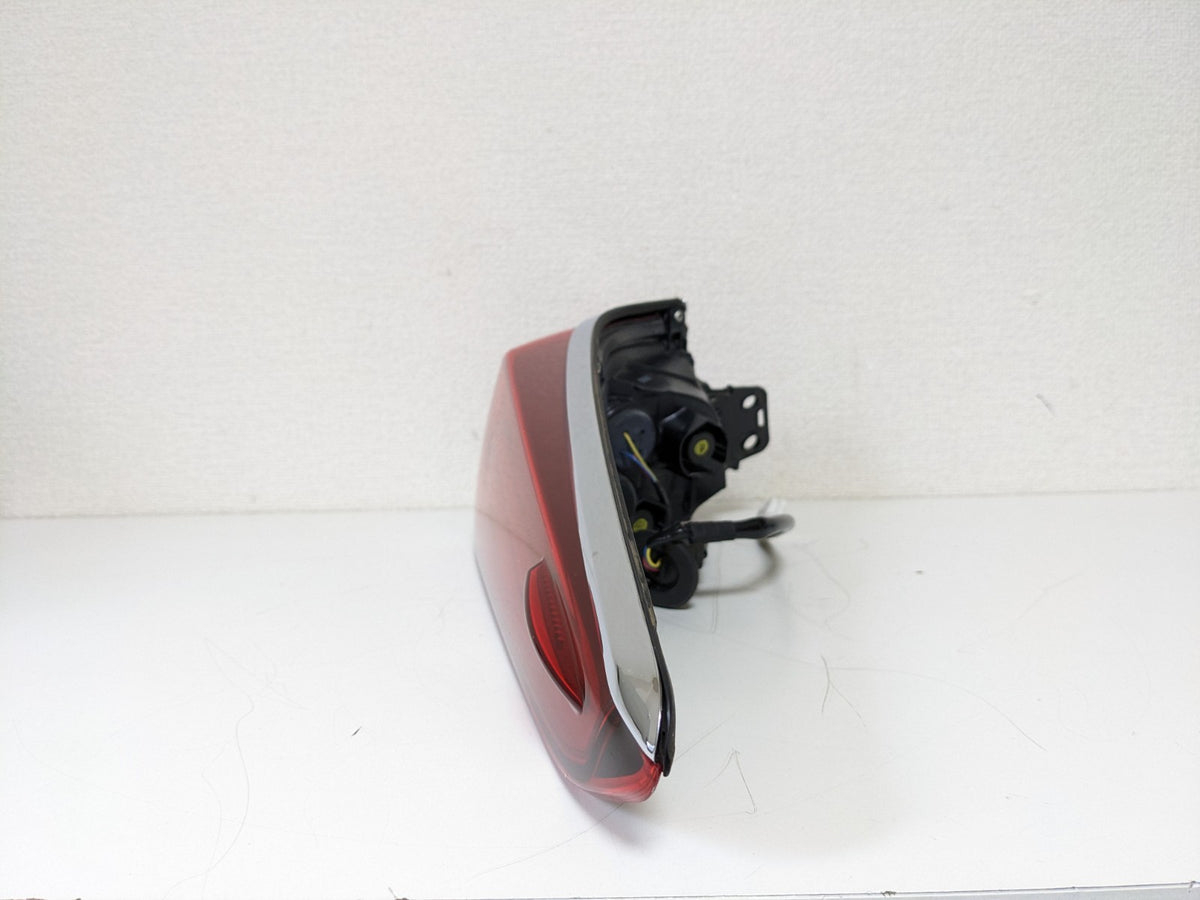 Lexus ES300h AXZH10 AXZH11 2018-2025 Right Tail Light Lamp KOITO 33-248 OEM