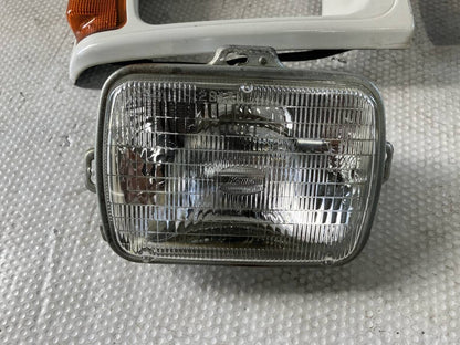Mitsubishi Minicab U41T U42T 1994-1999 Headlight Lamp Genuine OEM JDM