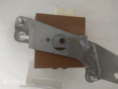 Toyota LEXUS USF40 LS460 PARKING BRAKE CONTROL MODULE COMPUTER 89050-50020