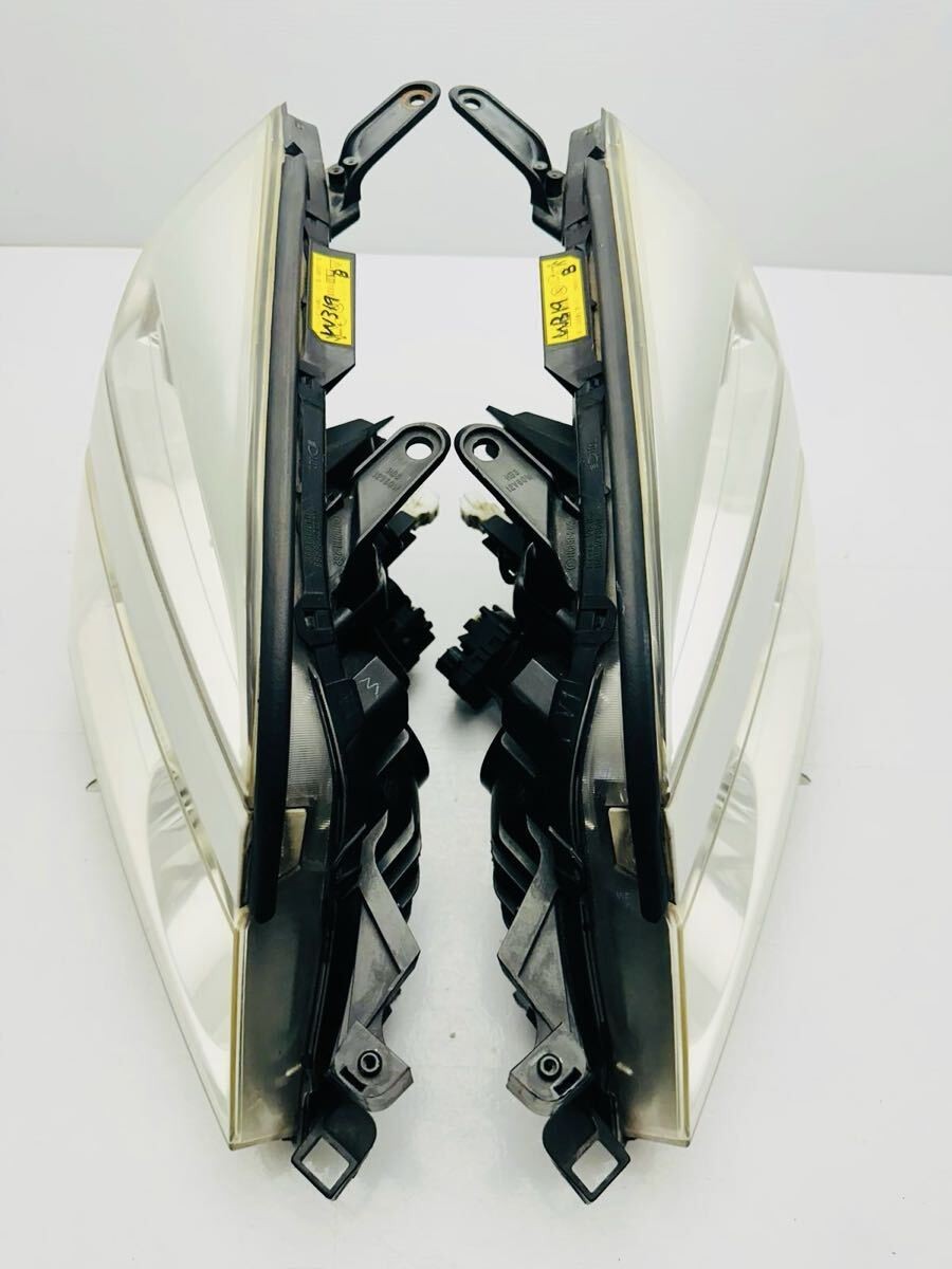 Toyota Voxy AZR60G AZR65G 2004-2007 HID Headlight KOITO 28-183 OEM JDM