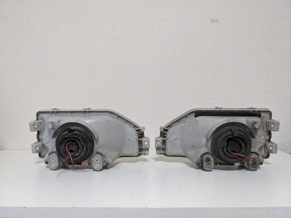 Honda Acty Truck HA4 HH3 HA3 HH4 Headlight left and right Set