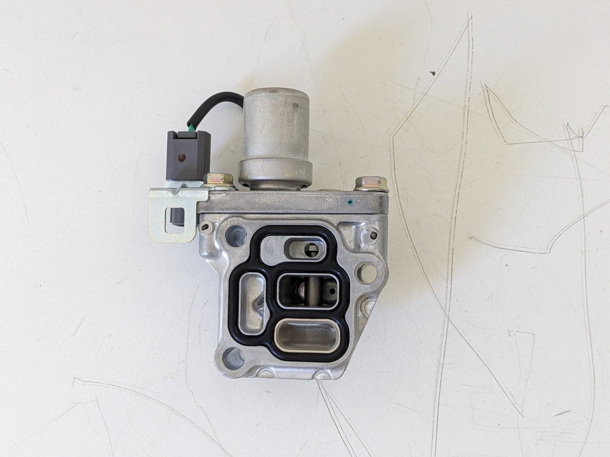 HONDA OEM VTEC SOLENOID SPOOL VALVE W/ GASKET For S2000 AP1 2 F20C F22C GENUINE