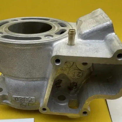 SUZUKI OEM ENGINE CYLINDER JUG 2002 - 2006 RM85 RM85L RM 85 85L 11200-03821