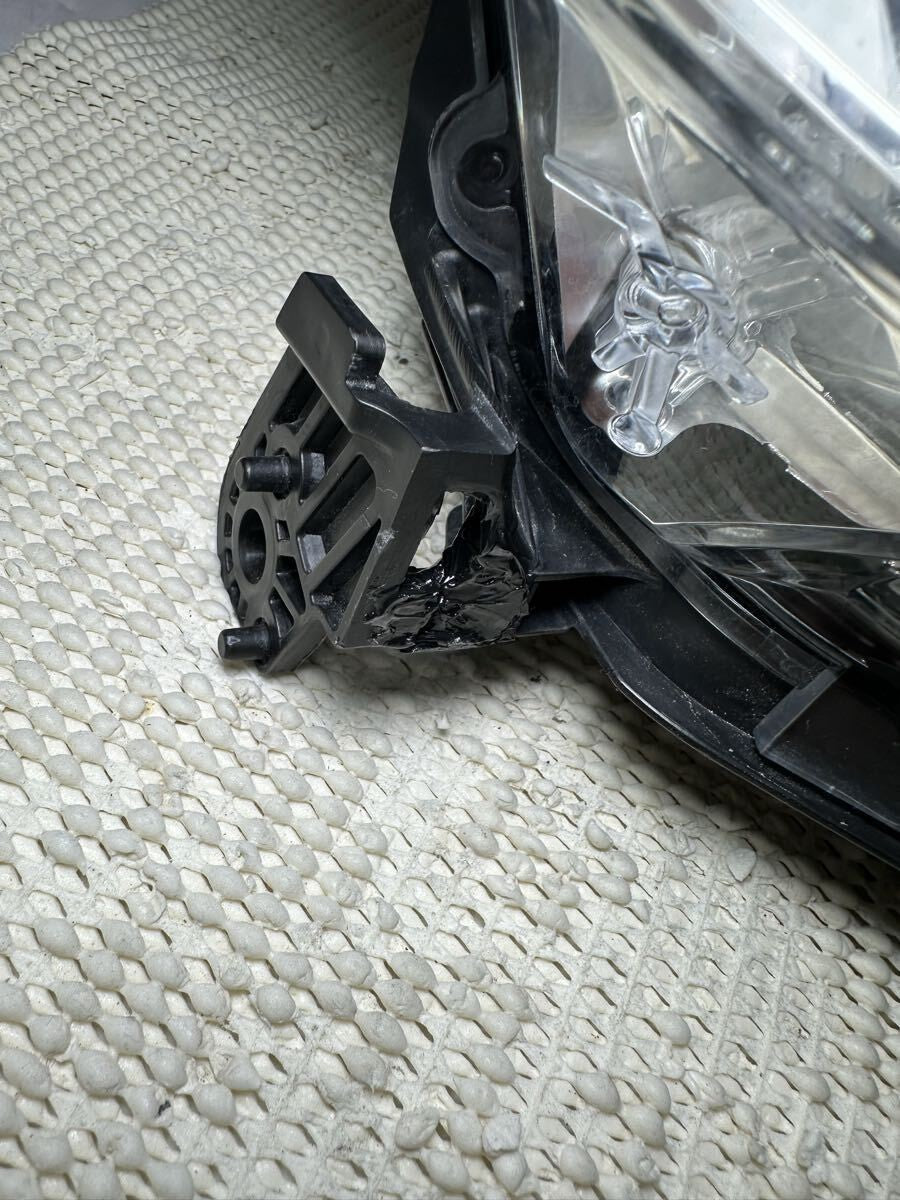 Honda HR-V VEZEL RU1 RU2 RU3 RU4 Late model Right Headlight LED KOITO 100-62292