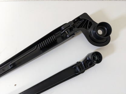 85211-52391 Toyota Genuine OEM Arm, front wiper YARIS NCP13# 2011/08-  For RHD