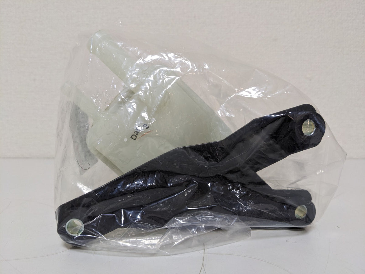 44360-60210 GENUINE TOYOTA Land Cruiser UJZ100 LX470 Power Steering Pump Reservo