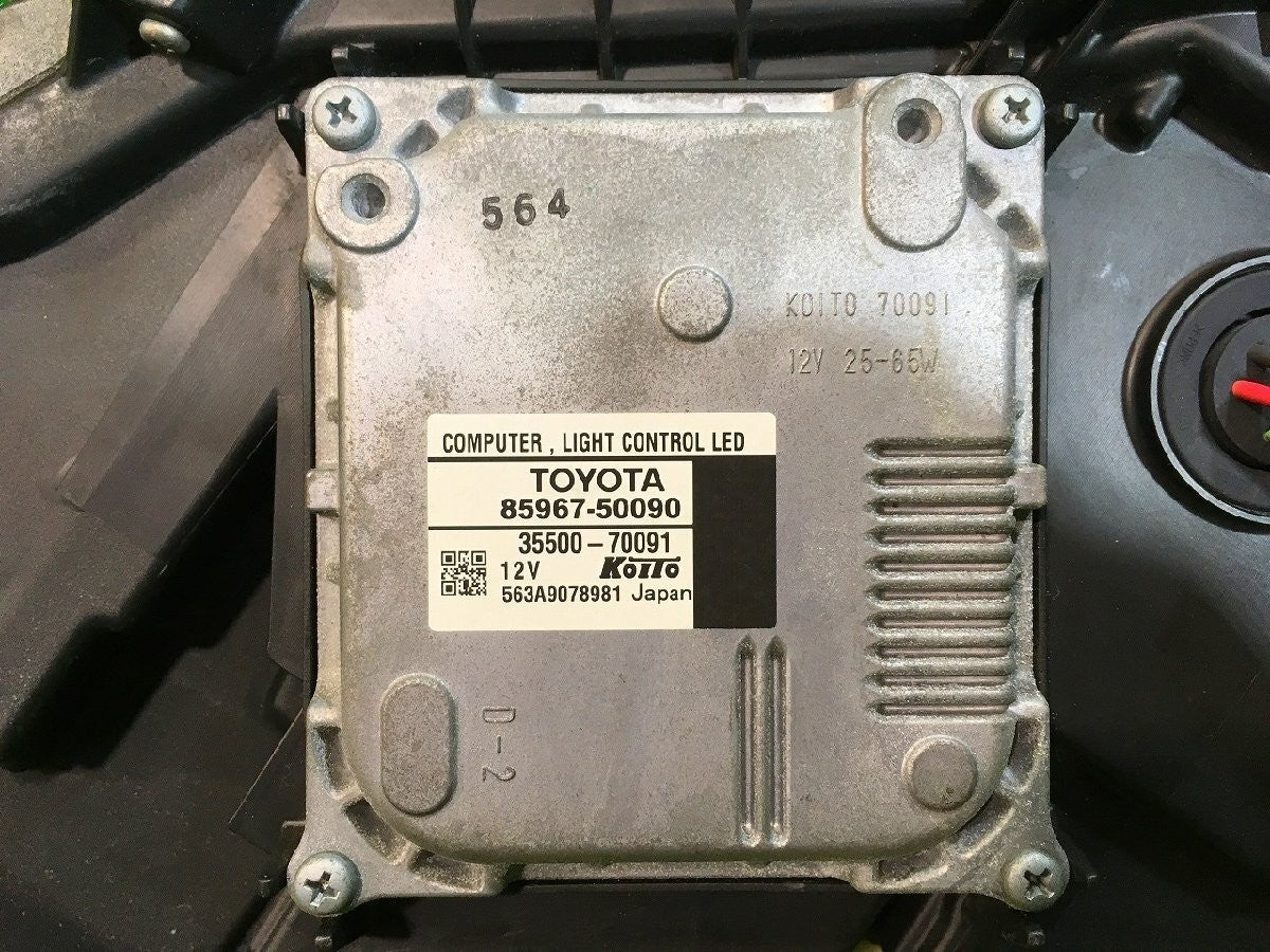 Lexus LS600h LS460 UVF45 46 UFS 40 45 41 46 Right Headlight LED 2012-2017 OEM