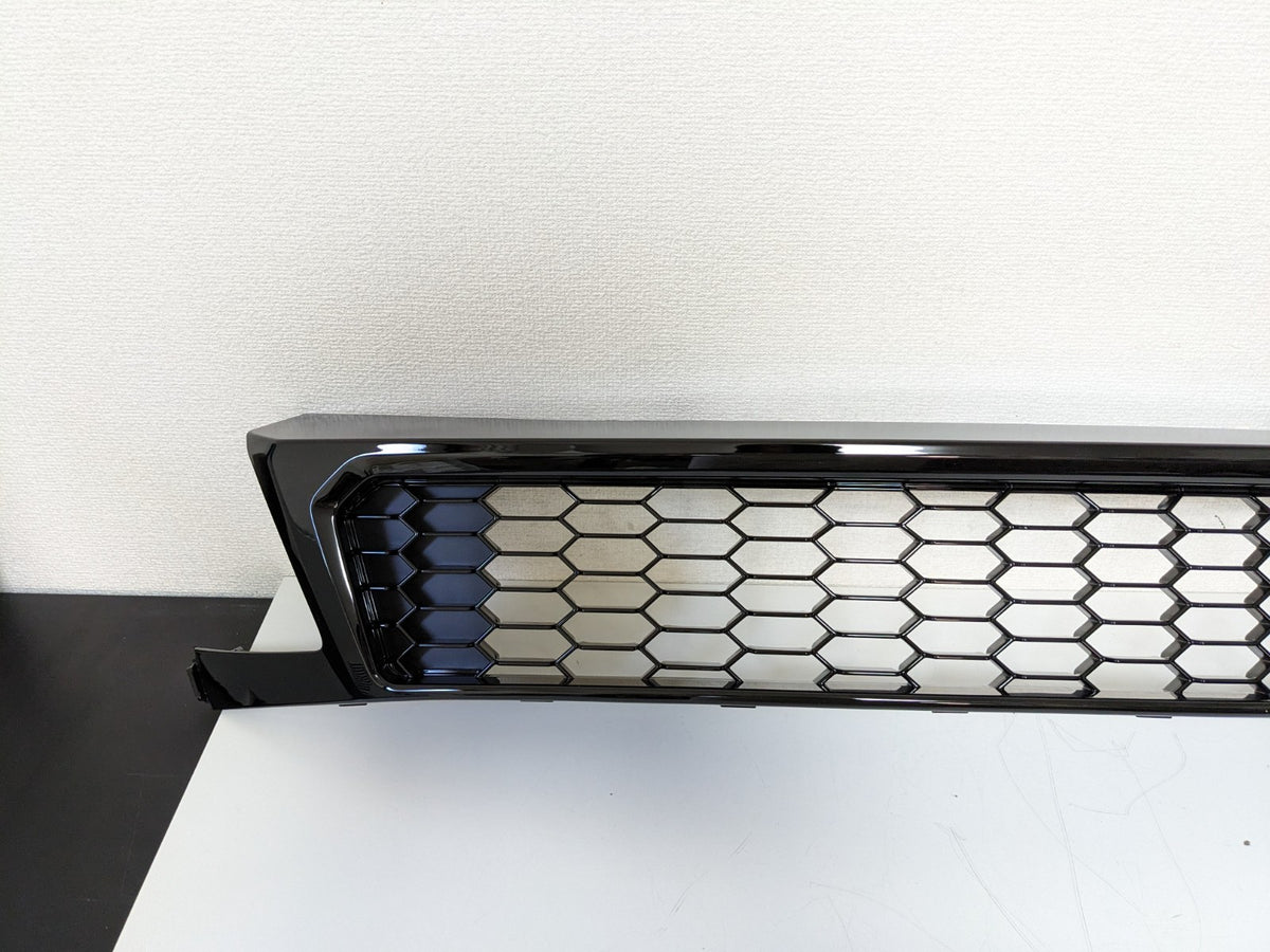 Toyota Genuine AURIS NRE185,NZE18#,ZRE186,ZWE186 Grill Sub Assy OEM 53102-12100