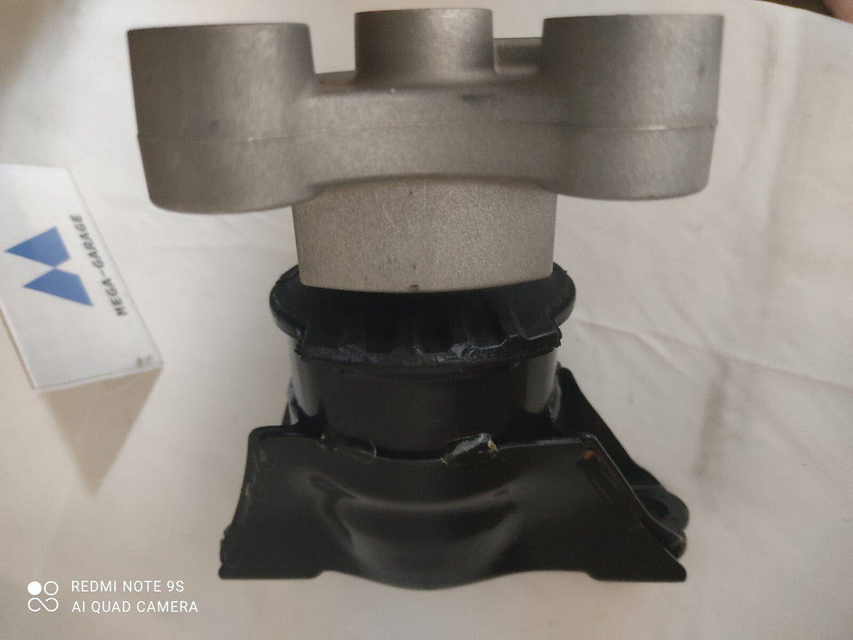 Honda Genuine 50820-SNA-P01 OEM 2006 - 2011 Civic Front Motor Mount