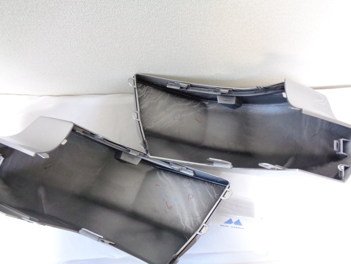 GENUINE OEM TOYOTA 07-14 FJ CRUISER PASSENGER REAR BUMPER CORNER PAD 52462-35021