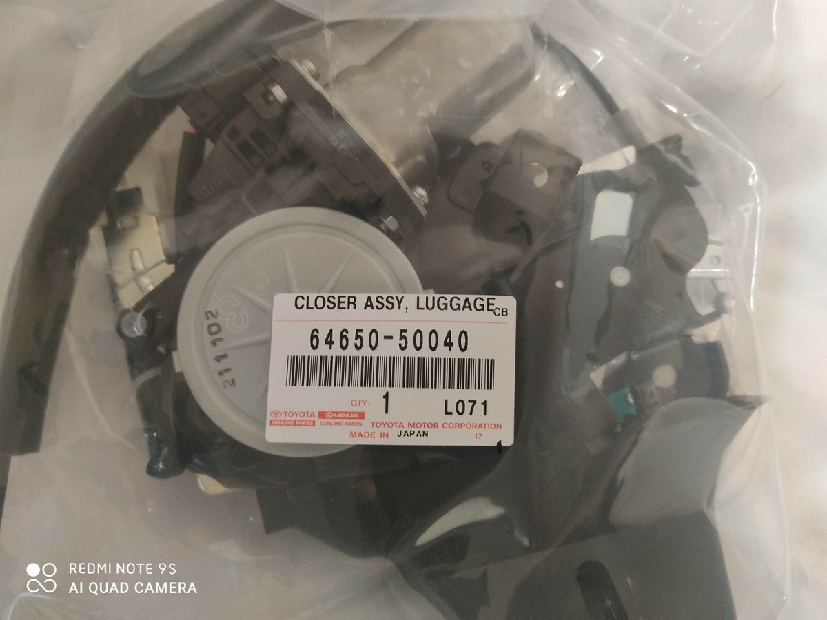 64650-50040 LEXUS OEM Trunk Boot Latch Closing Assembly for LS460L USF46